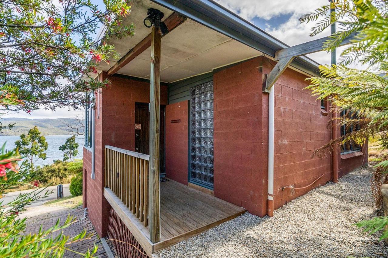 The Beach House- Private Jacuzzi And Wood Fire! Dover Exterior photo